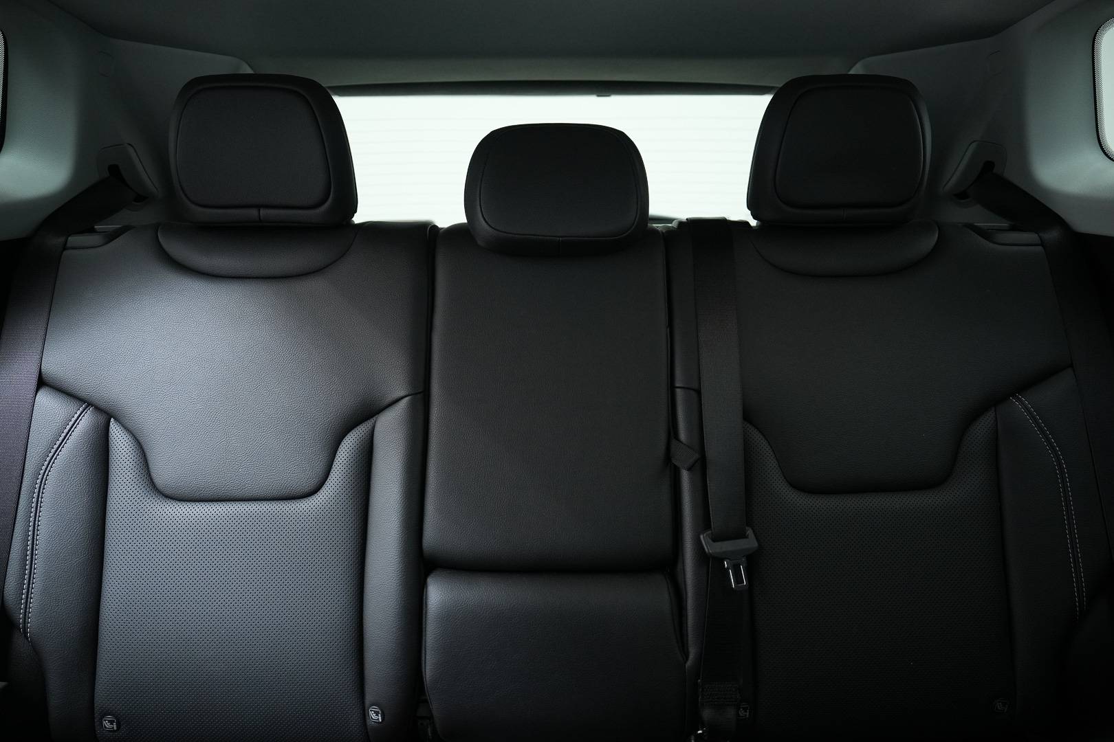 JEEP Compass - Foto 23