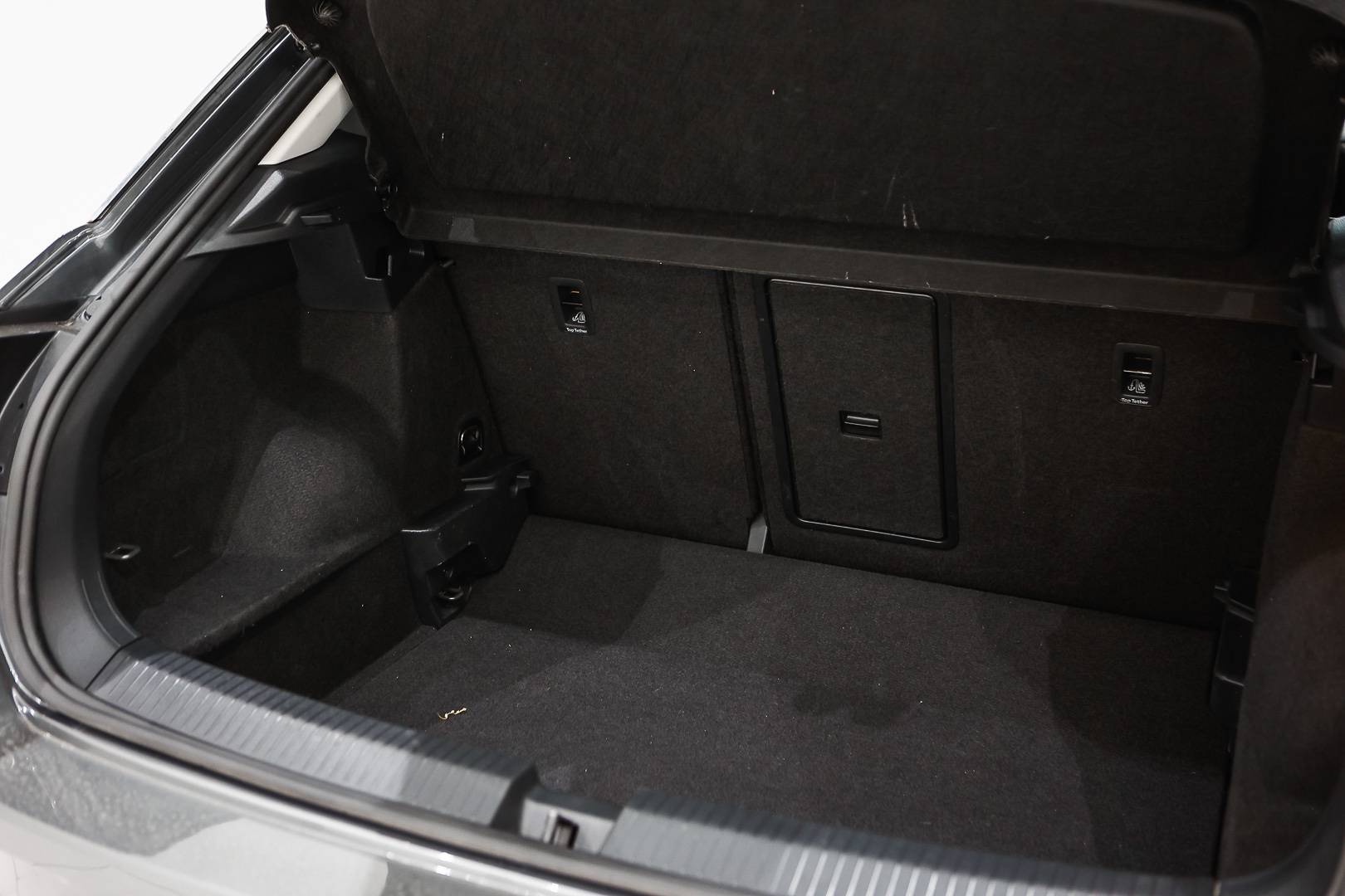 VOLKSWAGEN T-Roc - Foto 9