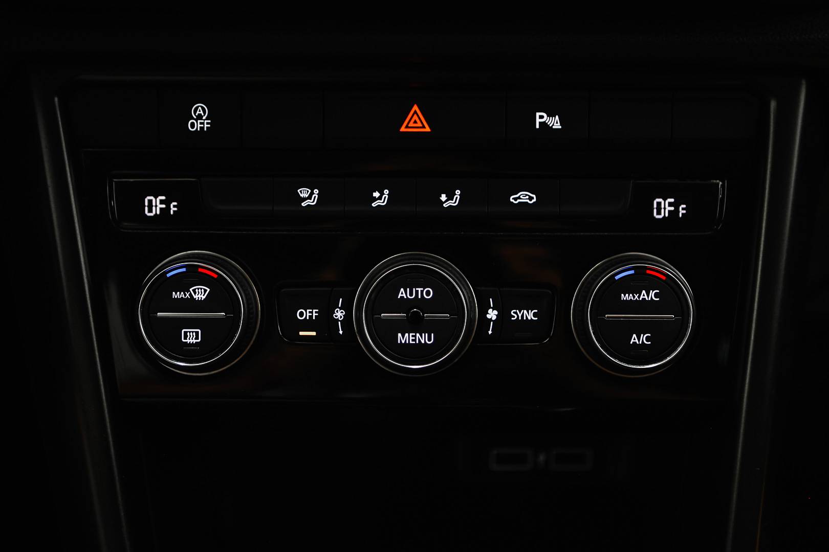 VOLKSWAGEN T-Roc - Foto 21