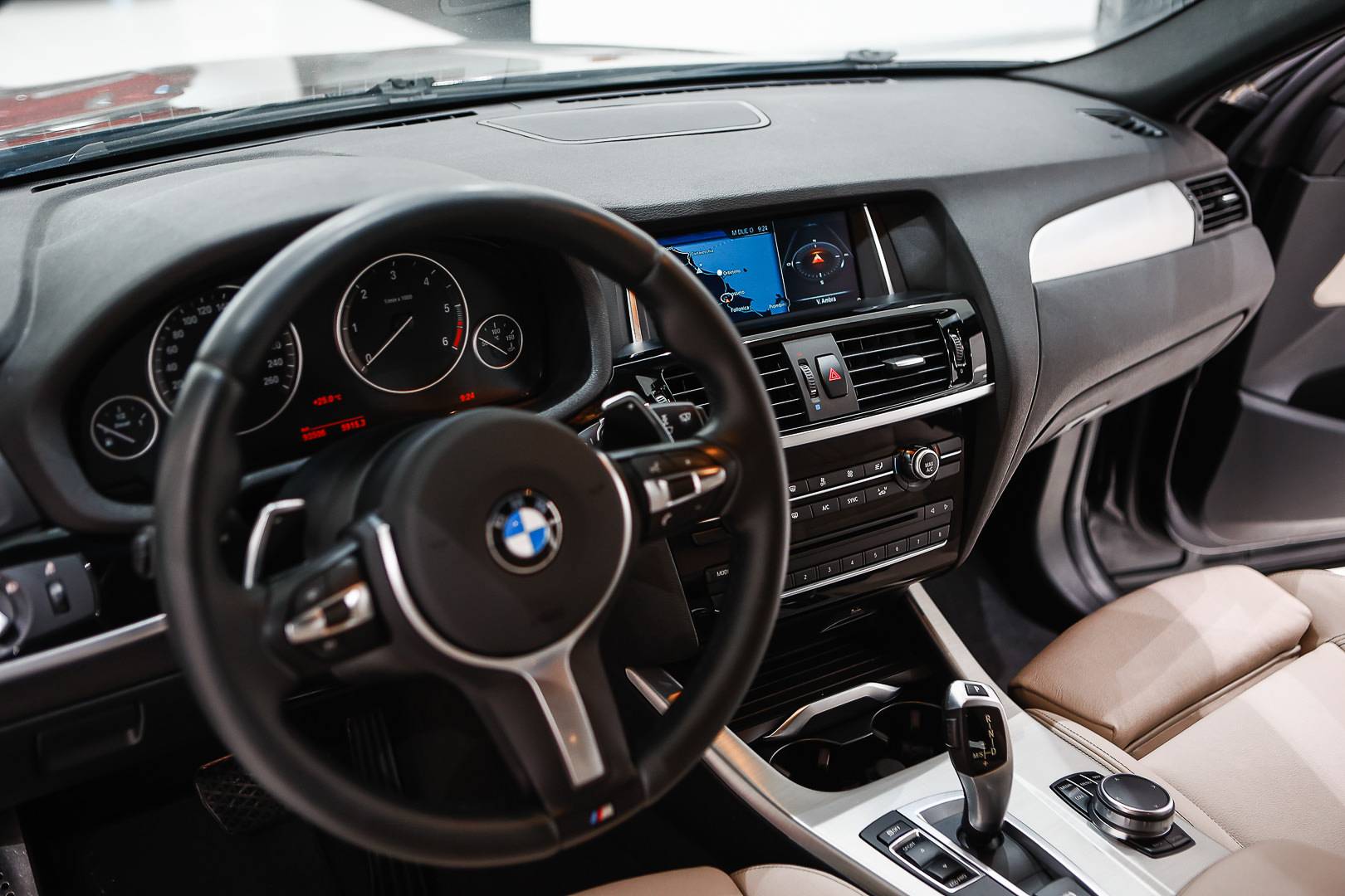 BMW X4 - Foto 25