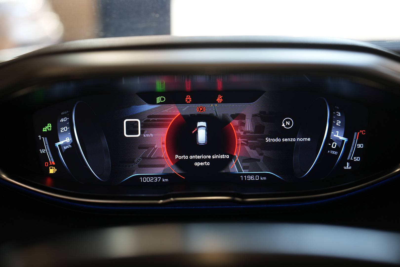 PEUGEOT 3008 - Foto 17