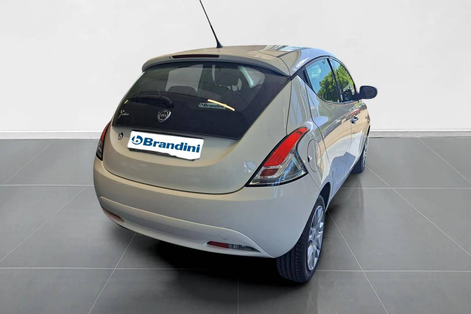 LANCIA Ypsilon - Foto 6