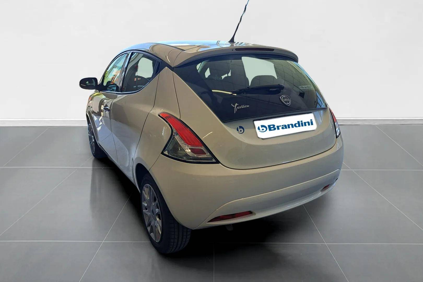 LANCIA Ypsilon - Foto 7