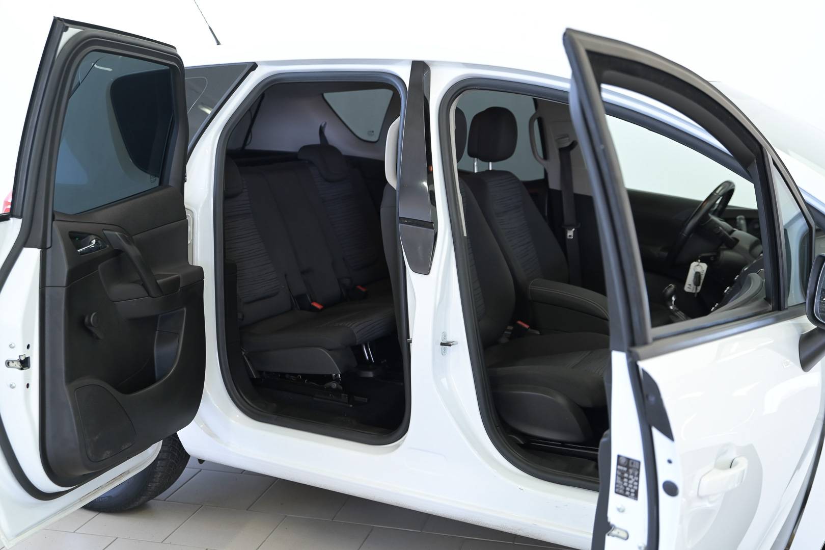 OPEL Meriva - Foto 27