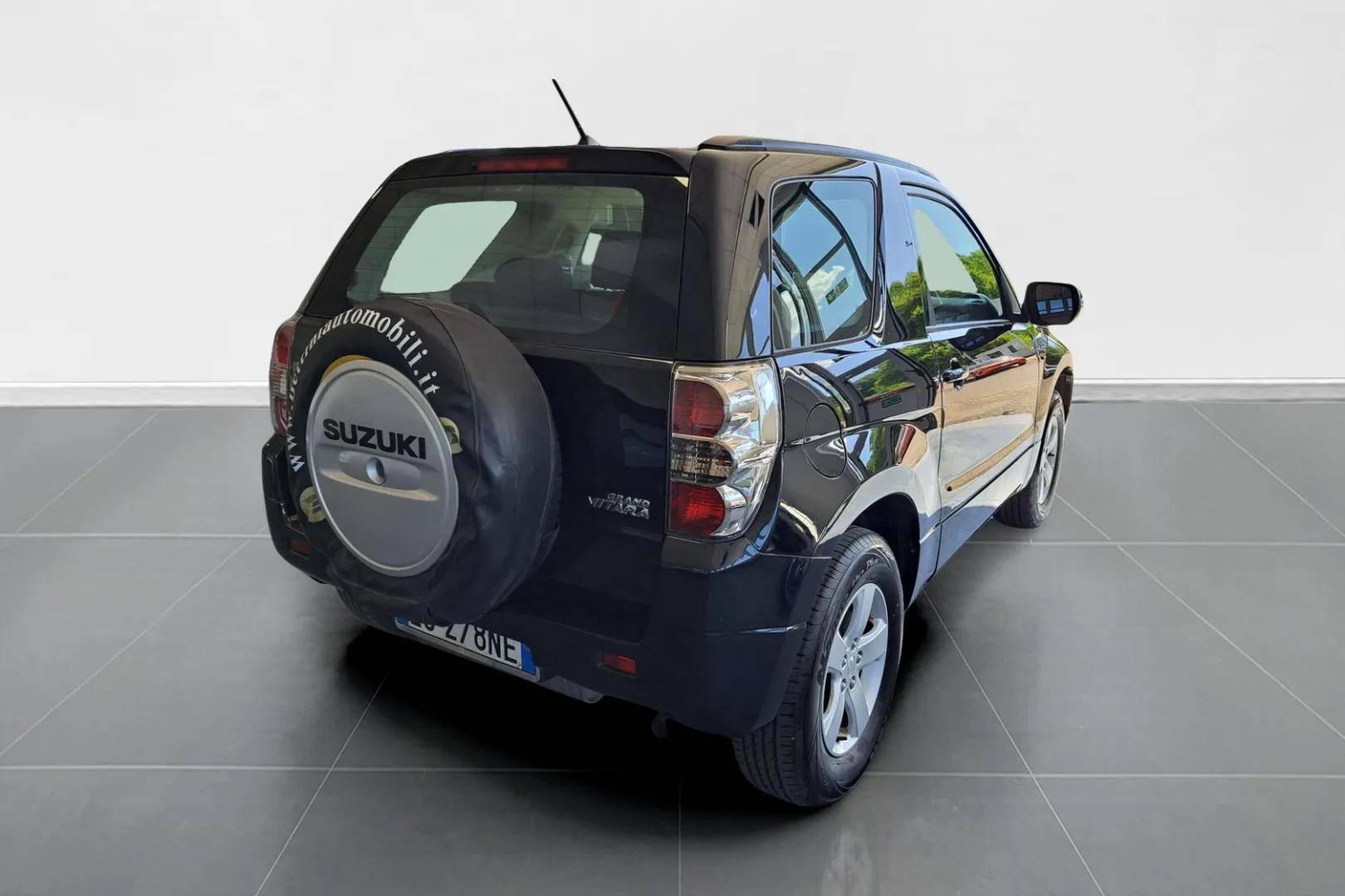 SUZUKI Grand Vitara - Foto 5