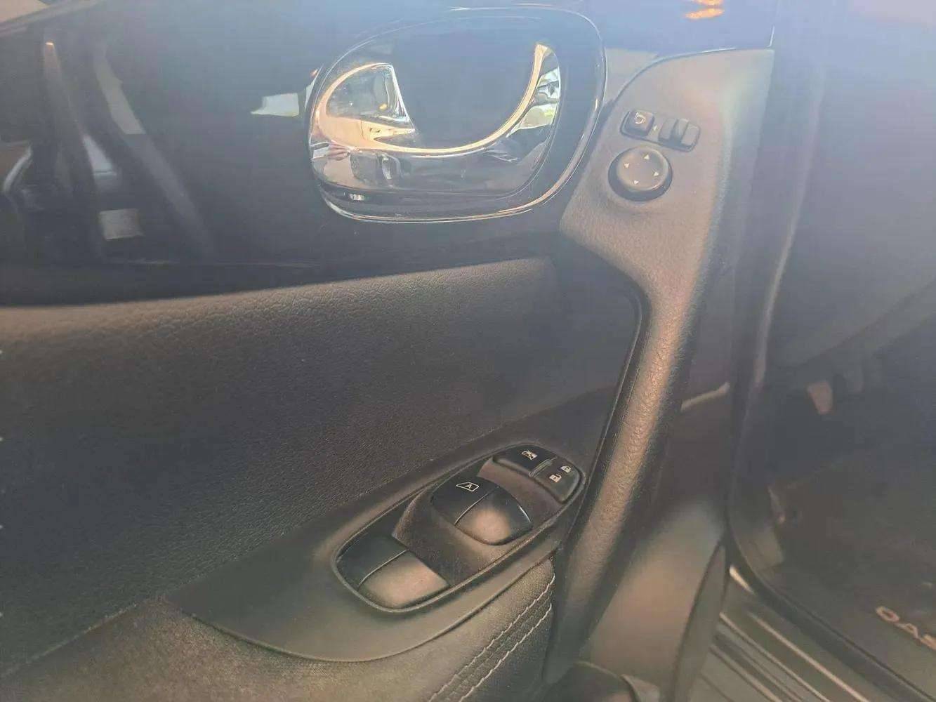 NISSAN Qashqai - Foto 10