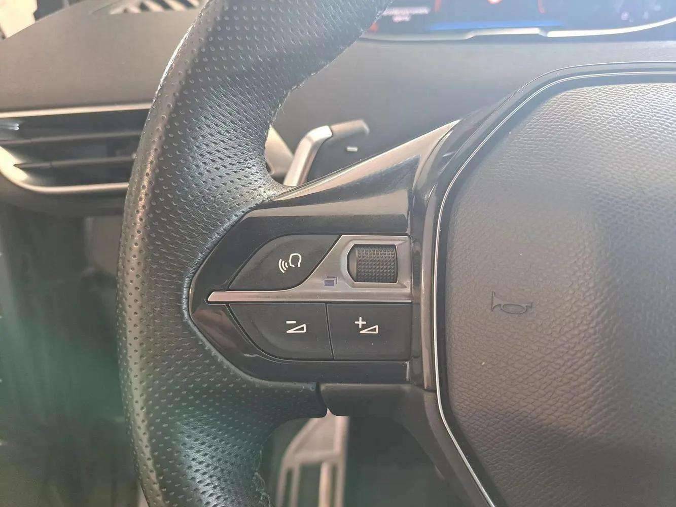PEUGEOT 3008 - Foto 18