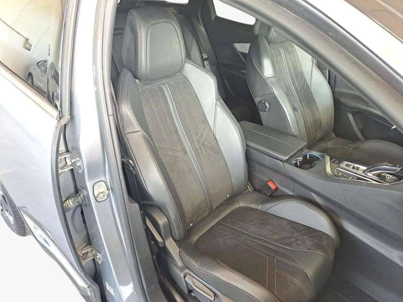 PEUGEOT 3008 - Foto 23