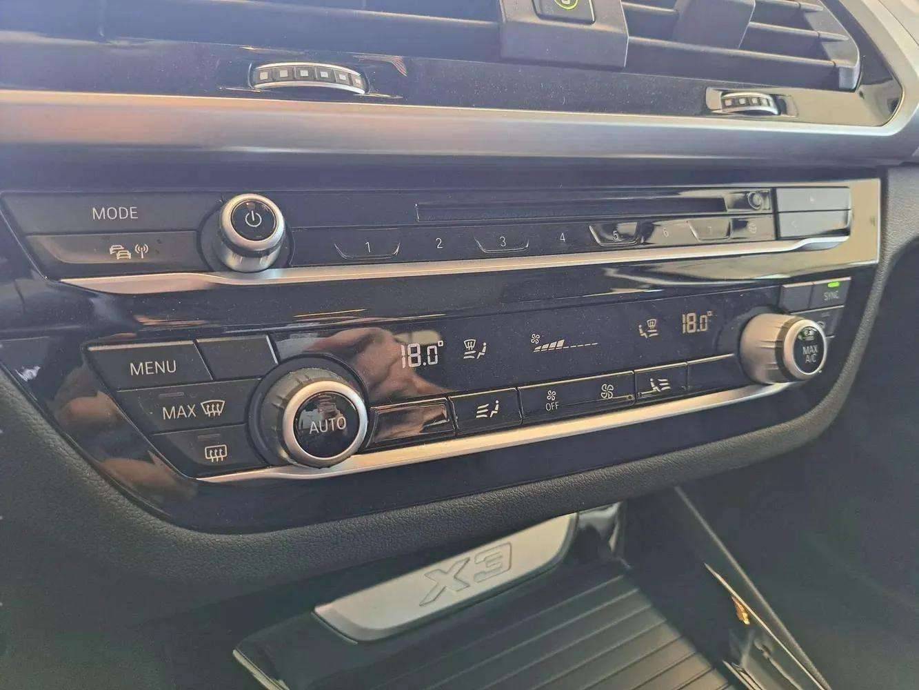 BMW X3 - Foto 18