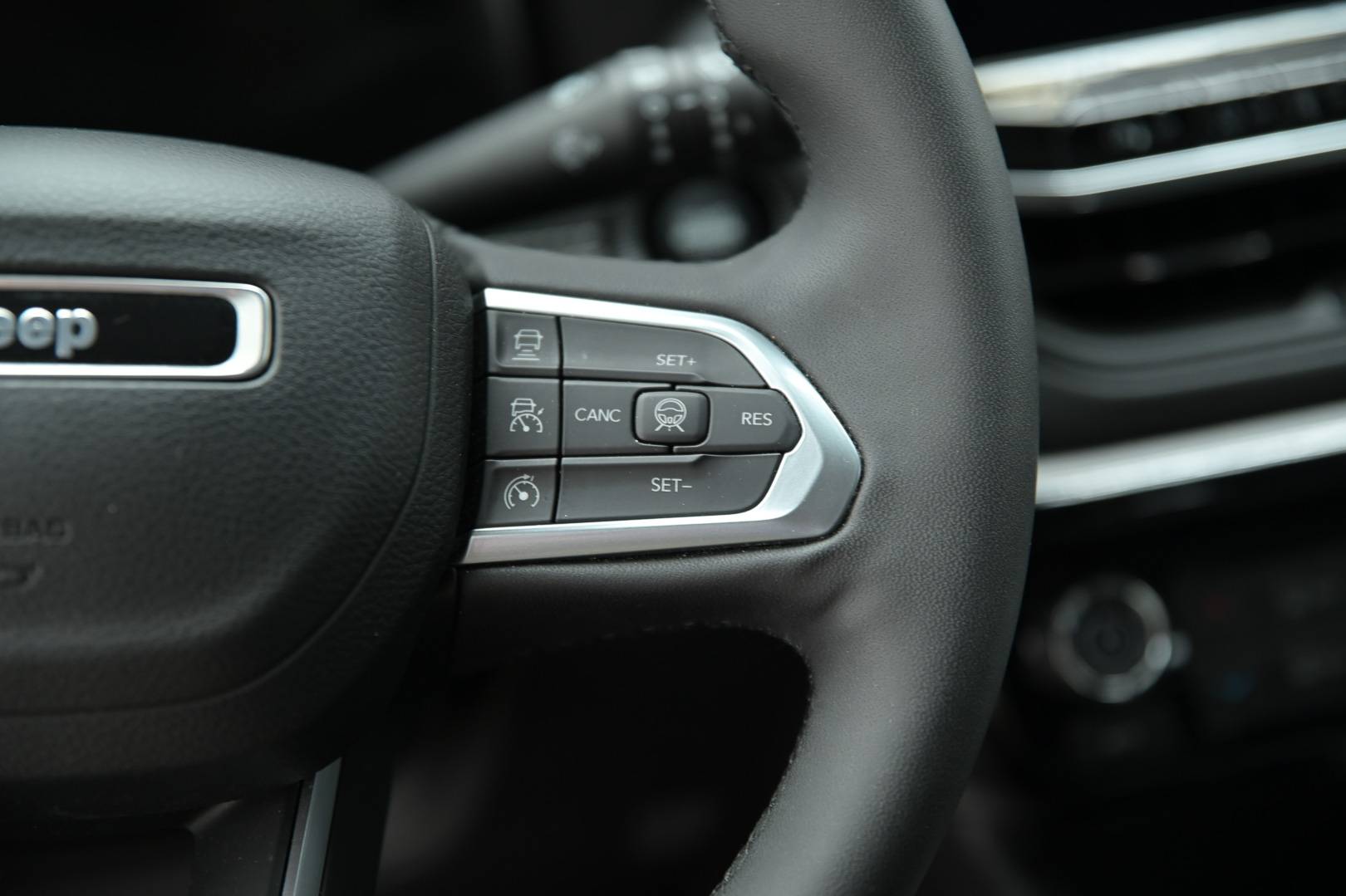 JEEP Compass - Foto 18
