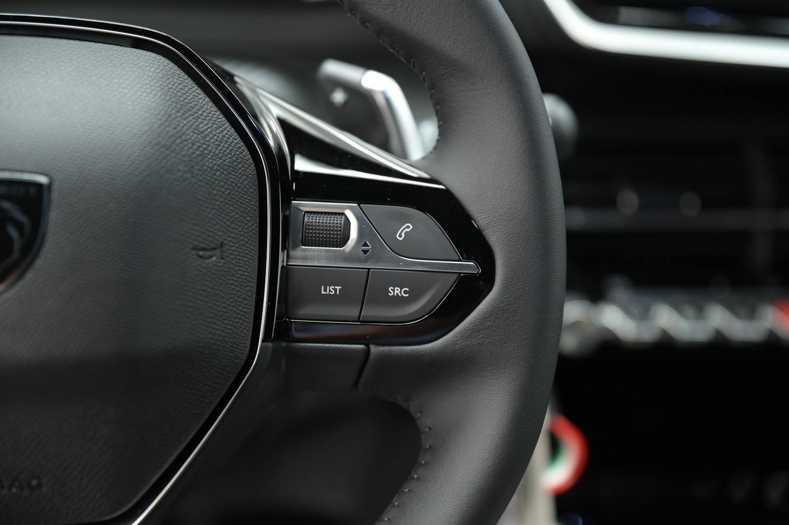 PEUGEOT 2008 - Foto 18
