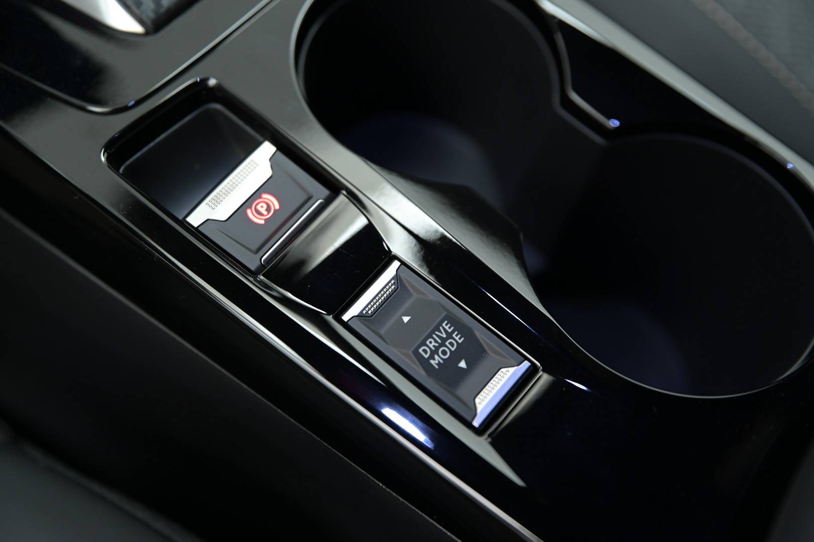 PEUGEOT 2008 - Foto 24