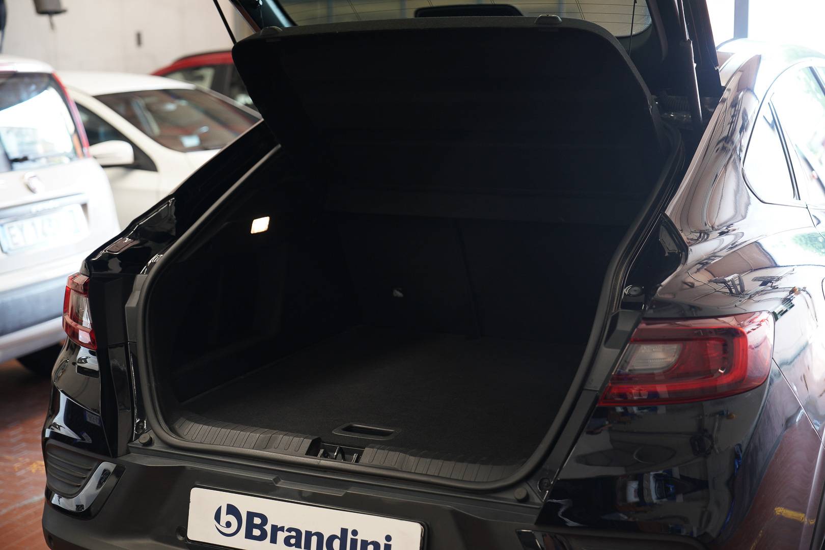 Auto Venduta - RENAULT Arkana Arkana 1.6 E-Tech full hybrid R.S. Line 145cv usata in pronta consegna - Brandini