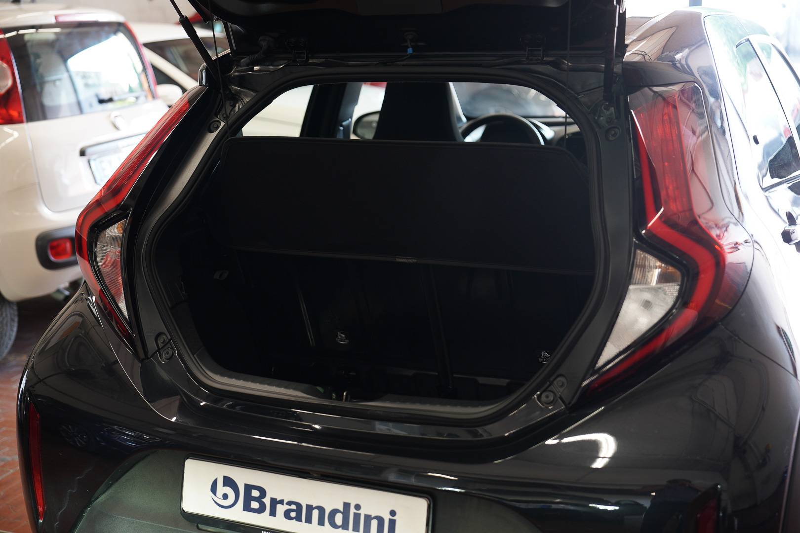 TOYOTA Aygo - Foto 8