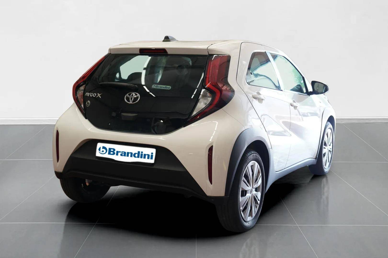 TOYOTA Aygo - Foto 7