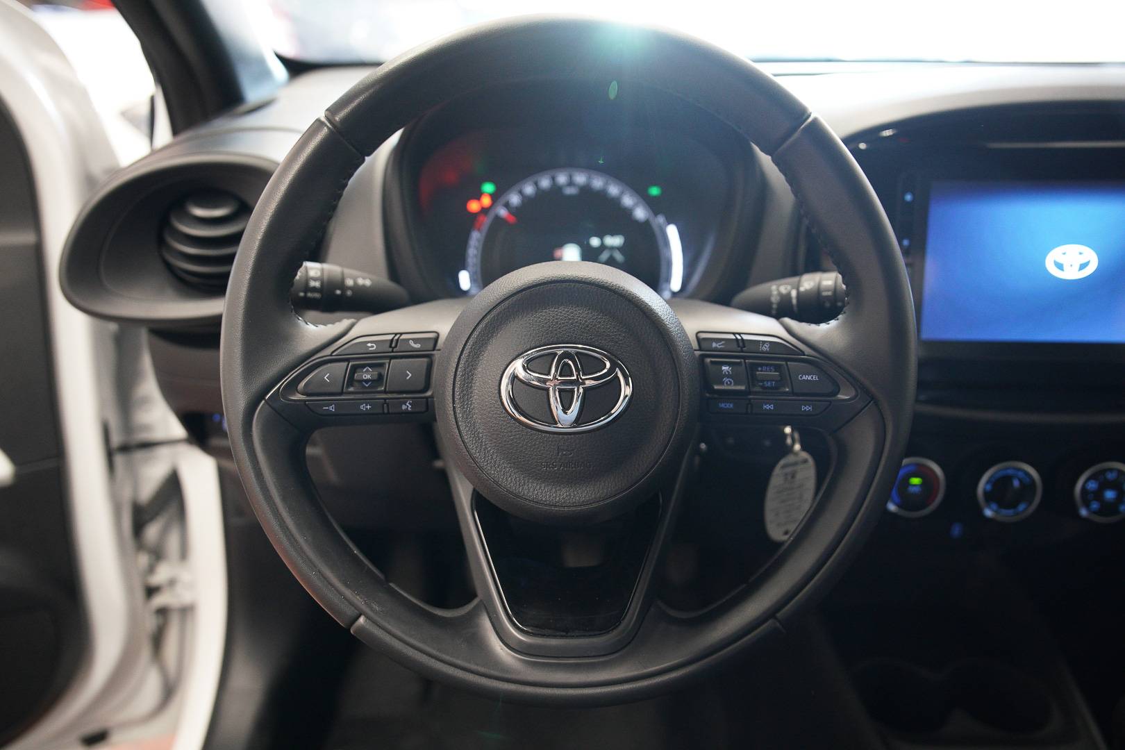 TOYOTA Aygo - Foto 10