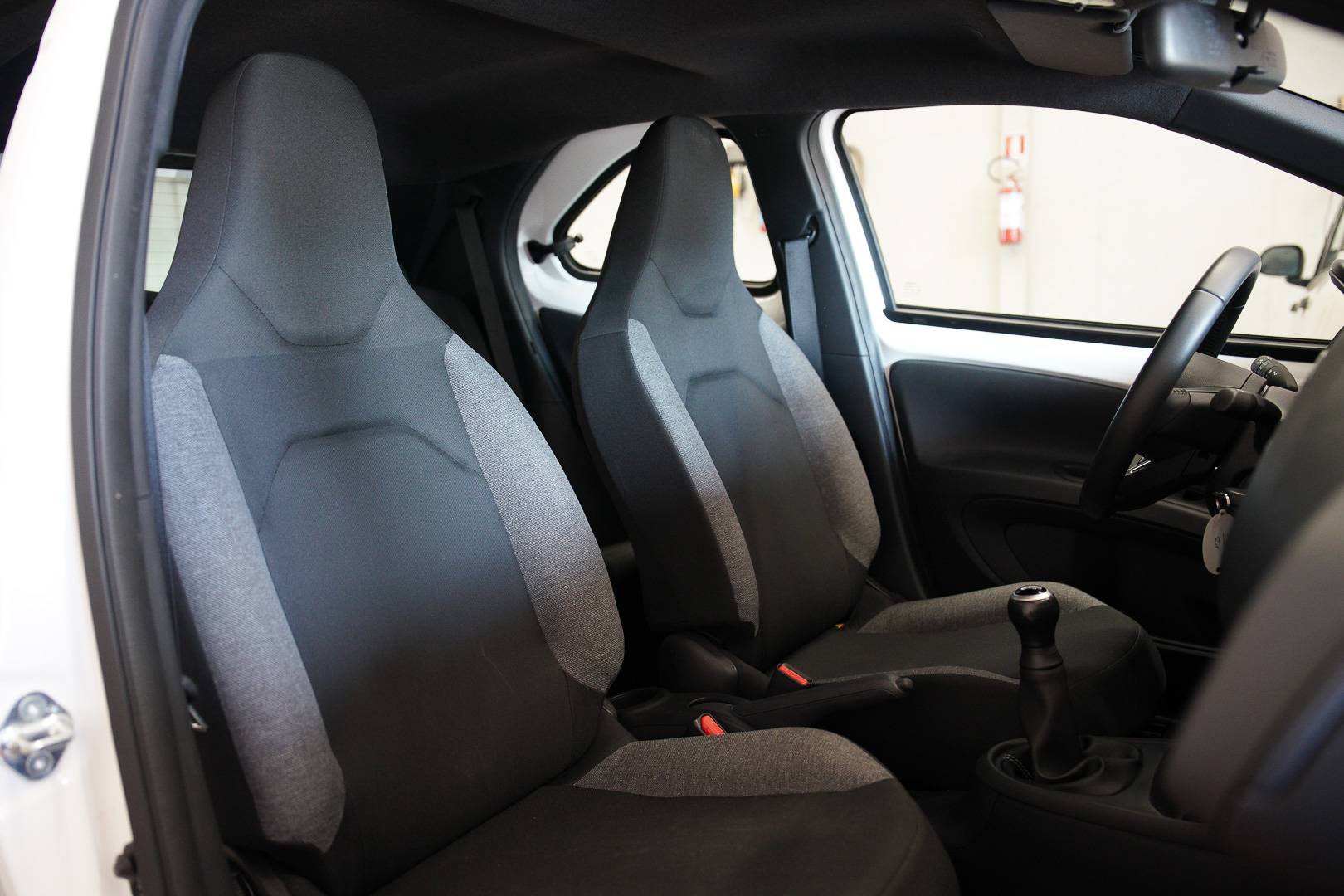 TOYOTA Aygo - Foto 20