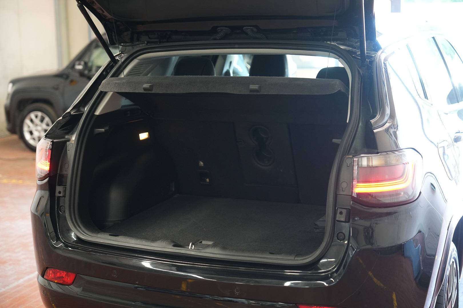 JEEP Compass - Foto 8