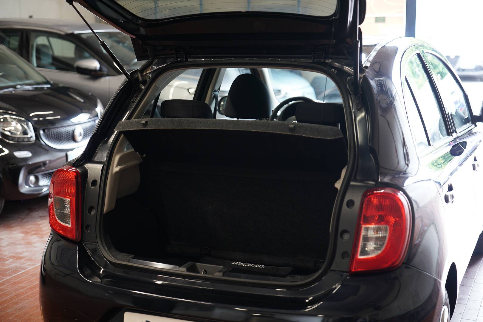 NISSAN Micra - Foto 8