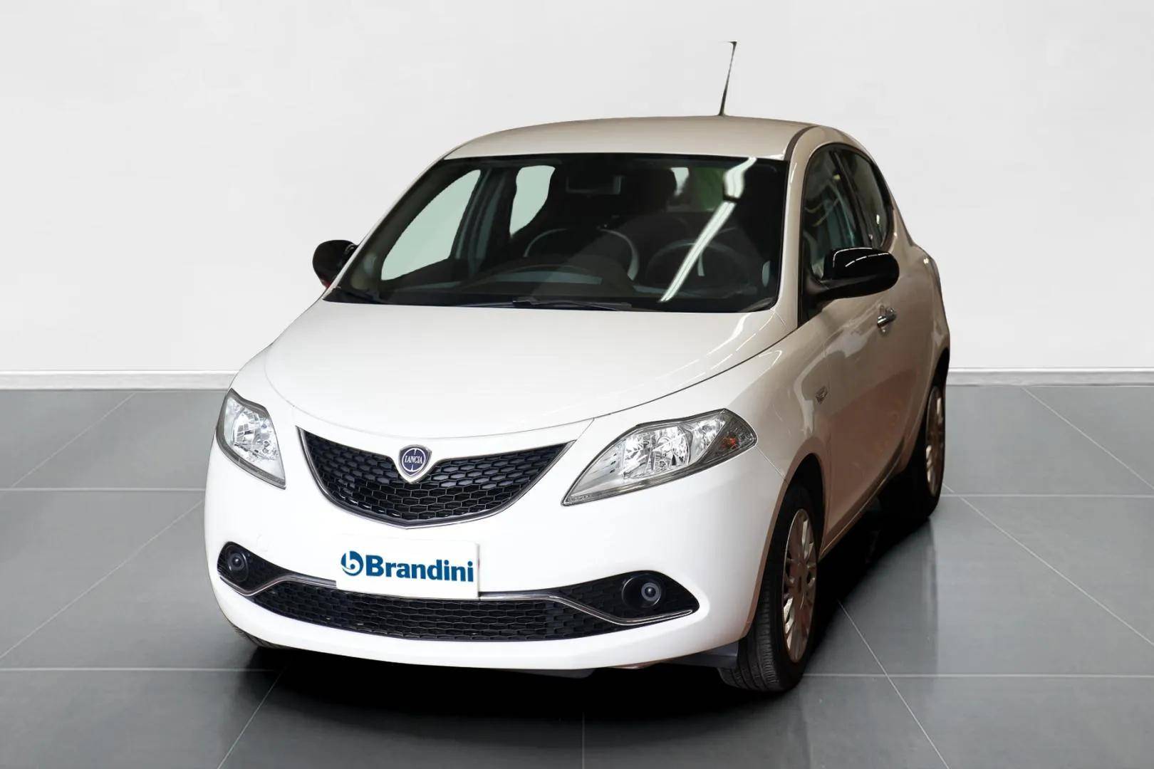 LANCIA Ypsilon - Foto 1