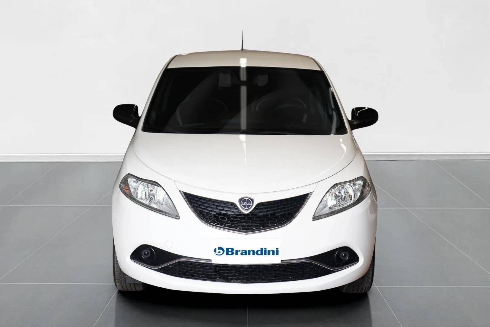 LANCIA Ypsilon - Foto 2