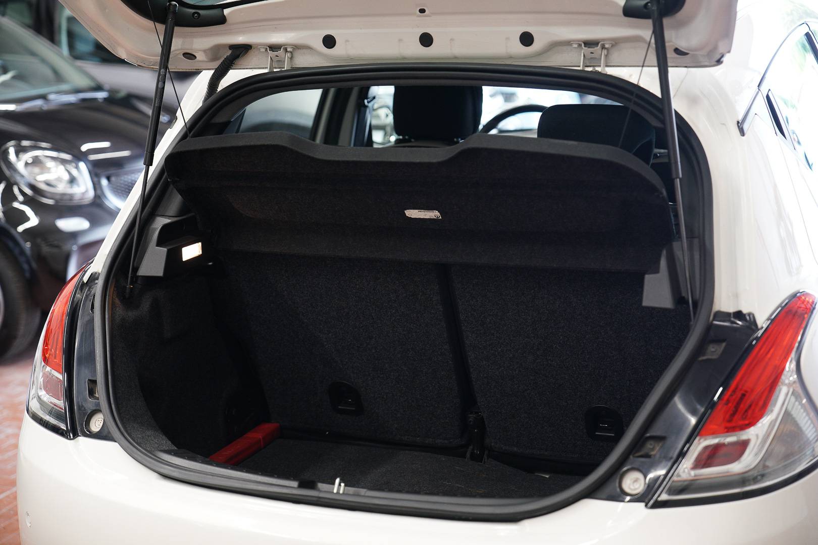 LANCIA Ypsilon - Foto 8