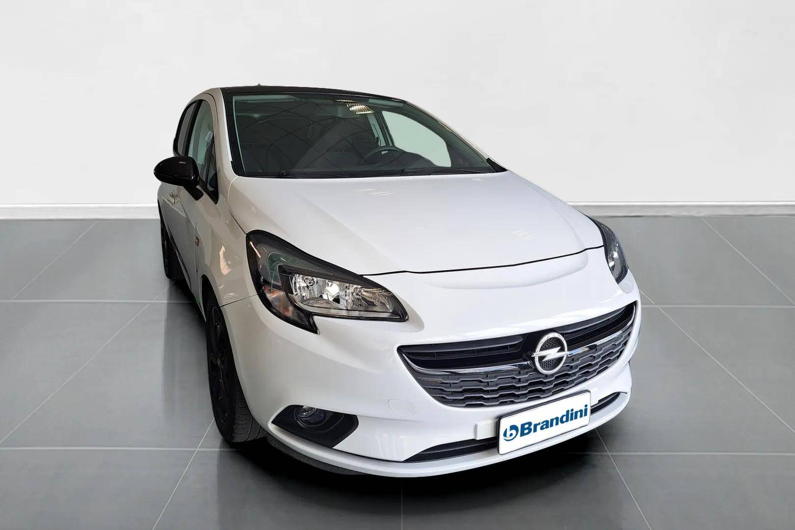 OPEL Corsa - Foto 3