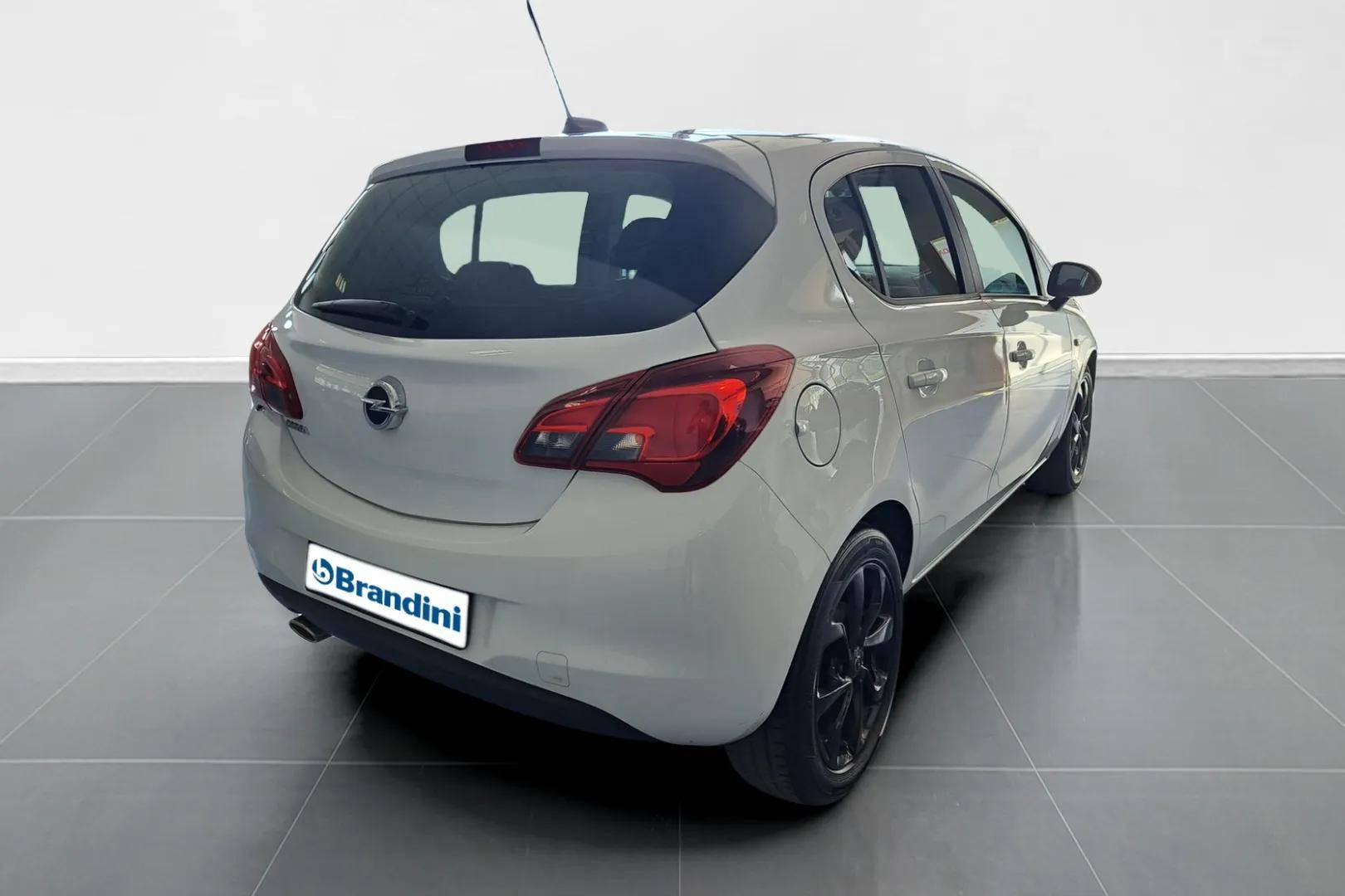 OPEL Corsa - Foto 5