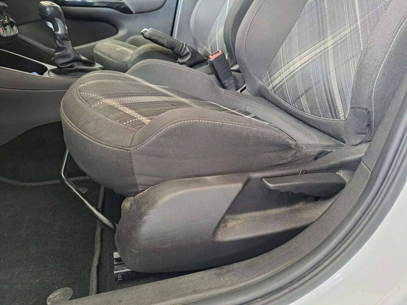 OPEL Corsa - Foto 12