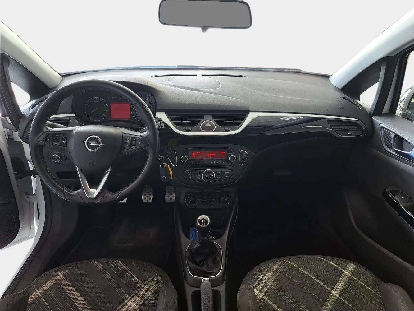 OPEL Corsa - Foto 24
