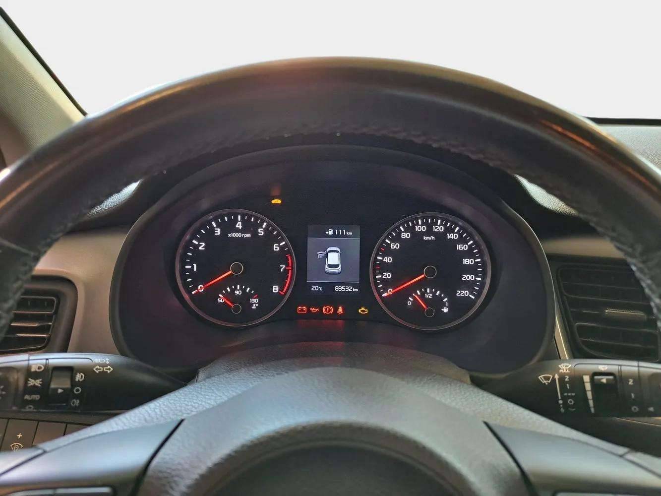 KIA Stonic - Foto 11