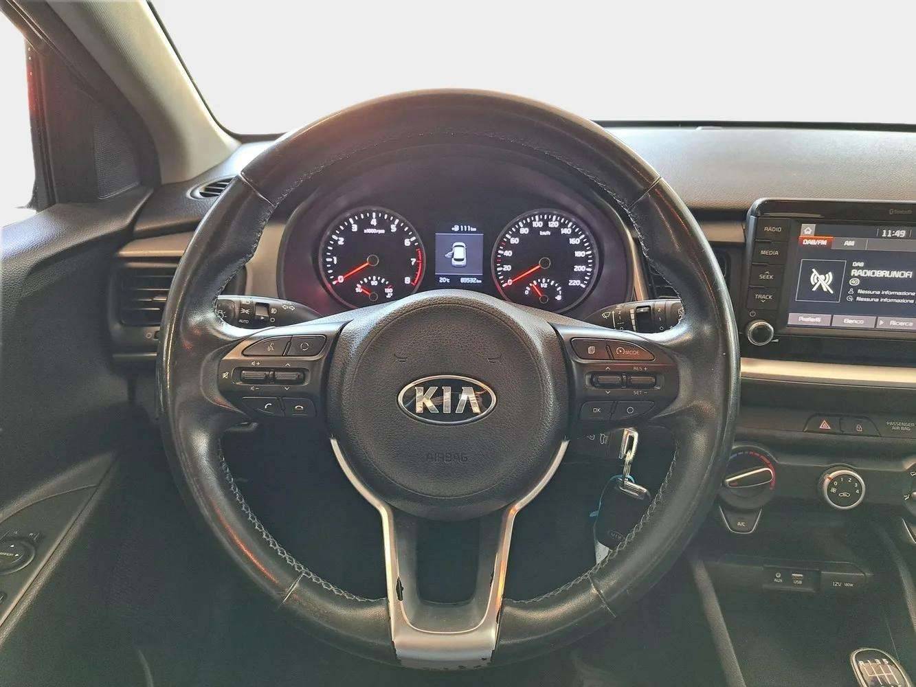 KIA Stonic - Foto 22