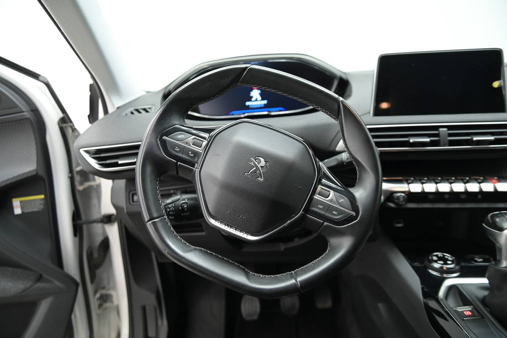 PEUGEOT 3008 - Foto 18