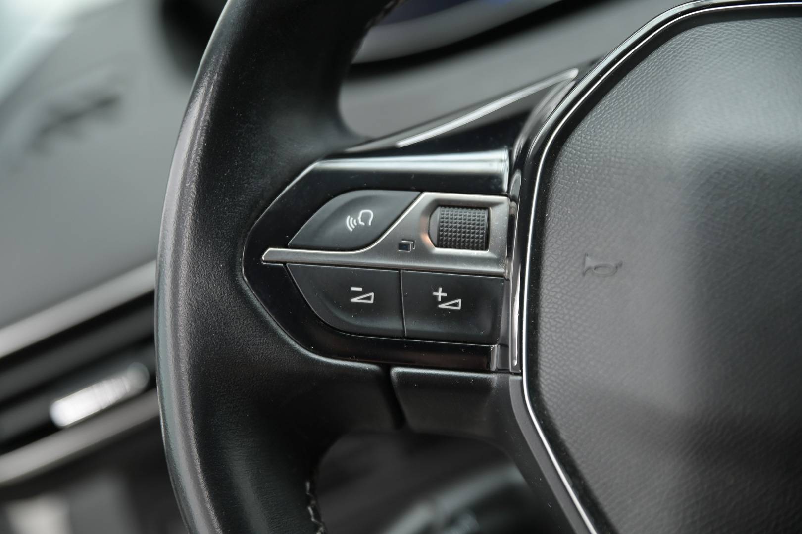 PEUGEOT 3008 - Foto 19