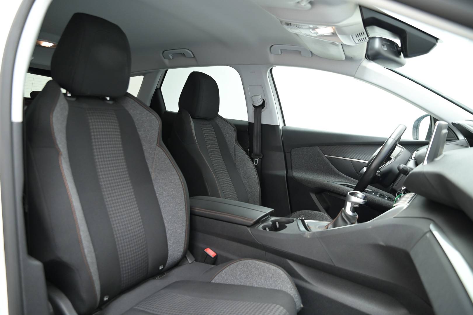 PEUGEOT 3008 - Foto 27
