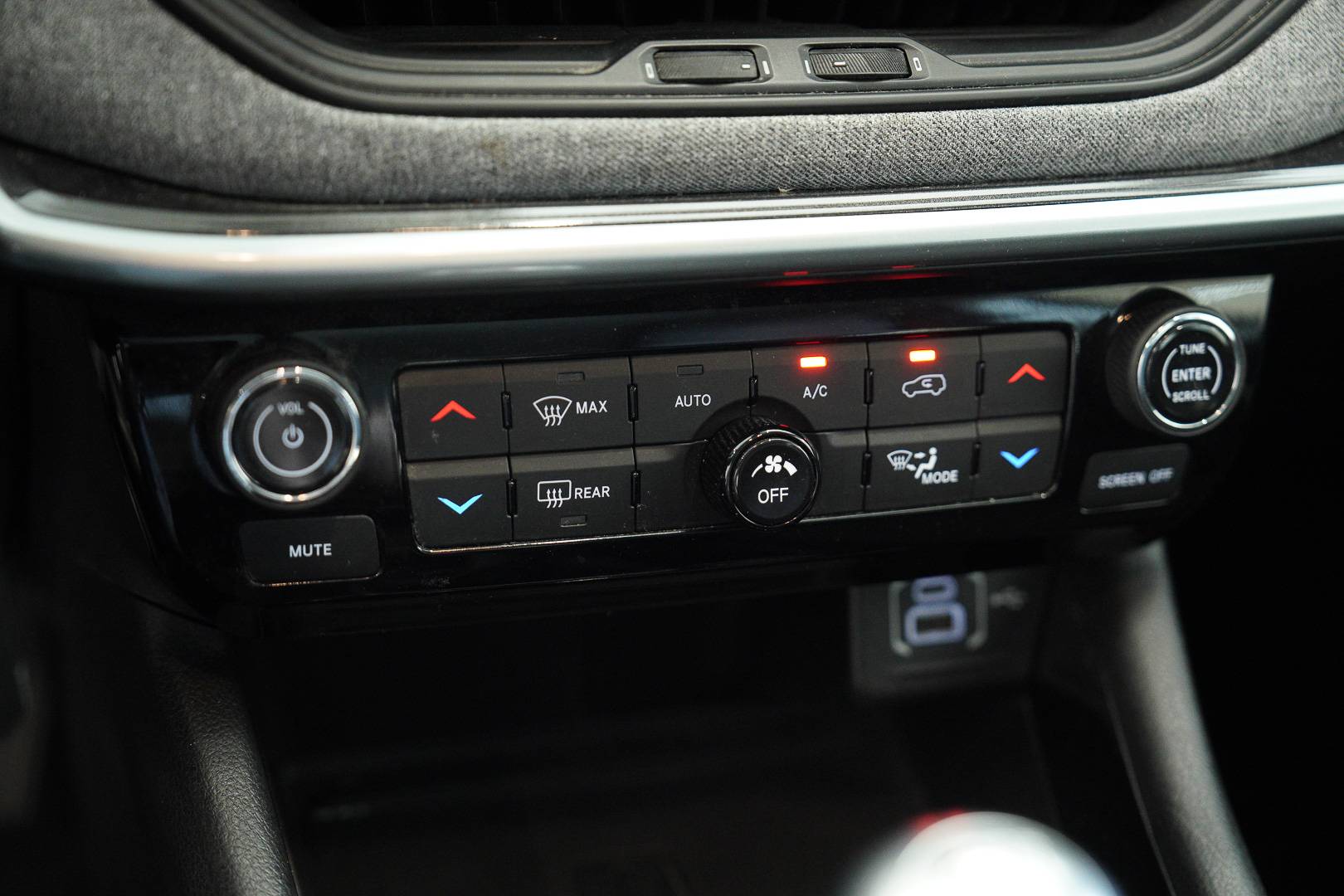 JEEP Compass - Foto 16