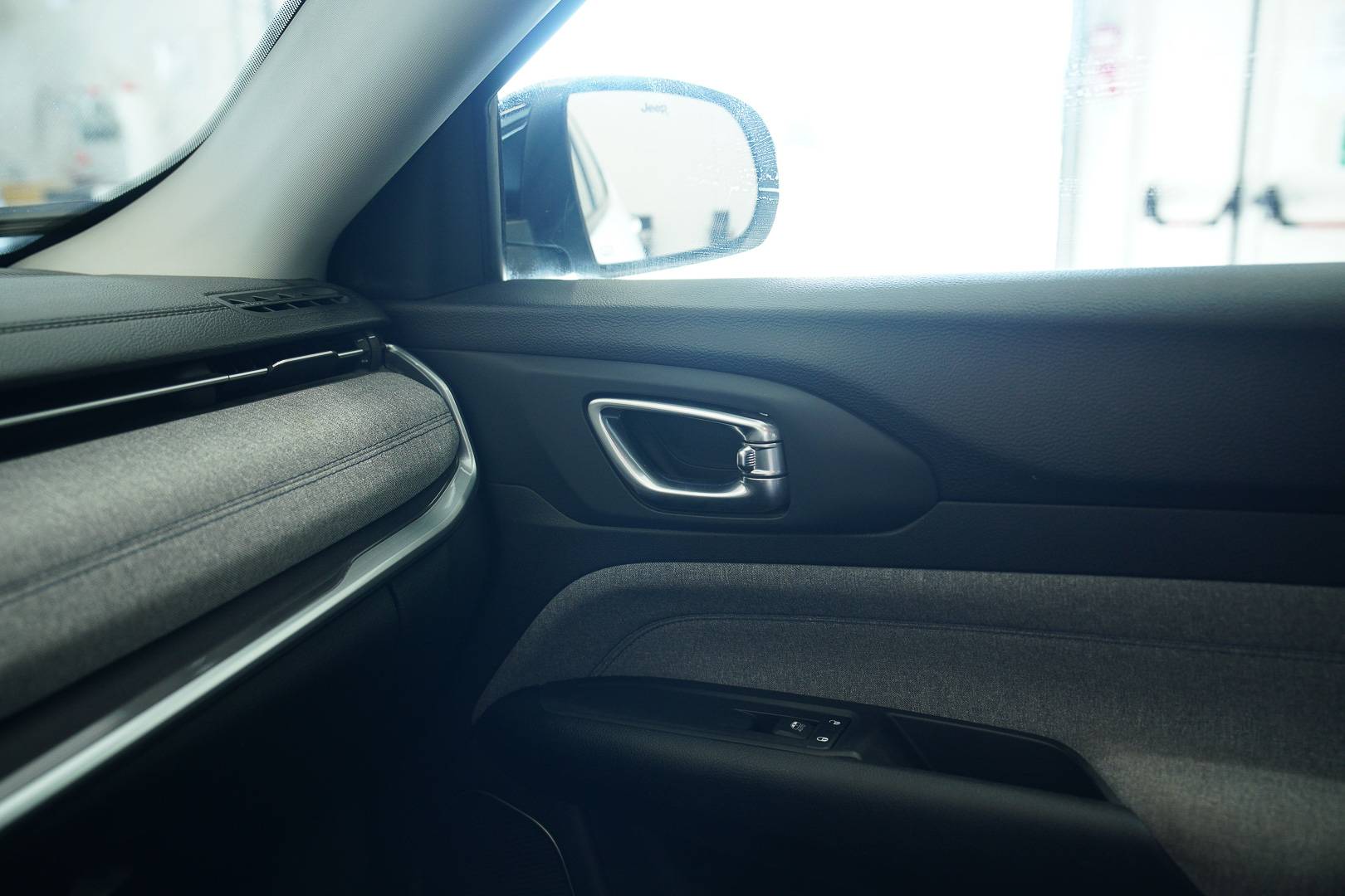 JEEP Compass - Foto 19