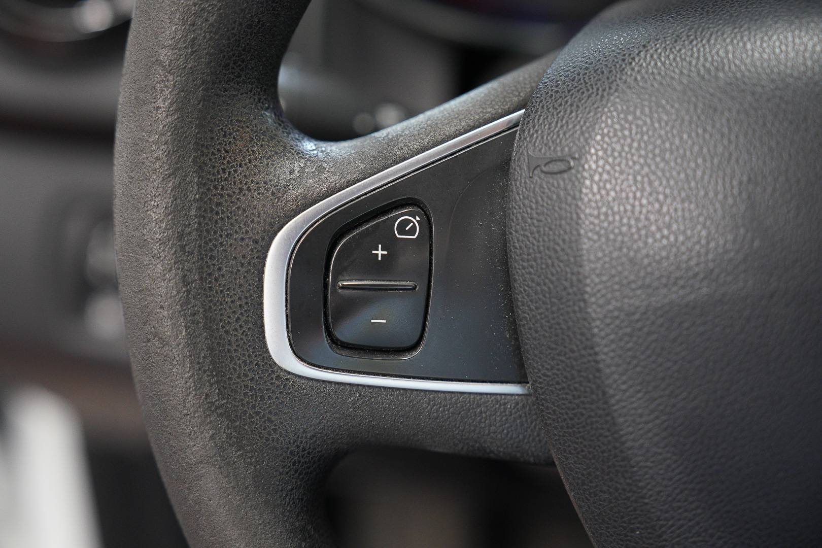 RENAULT Clio - Foto 11