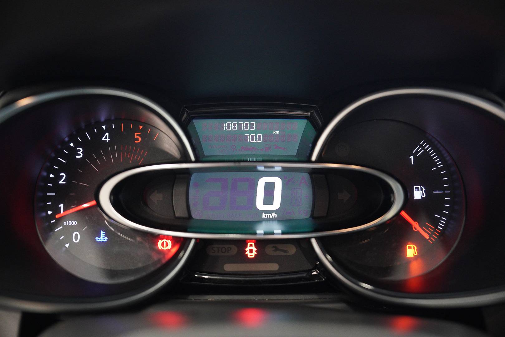 RENAULT Clio - Foto 14