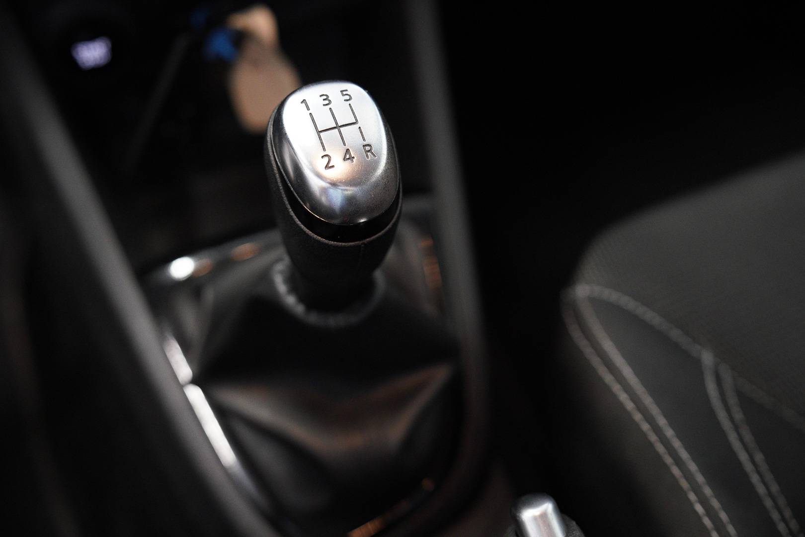 RENAULT Clio - Foto 17