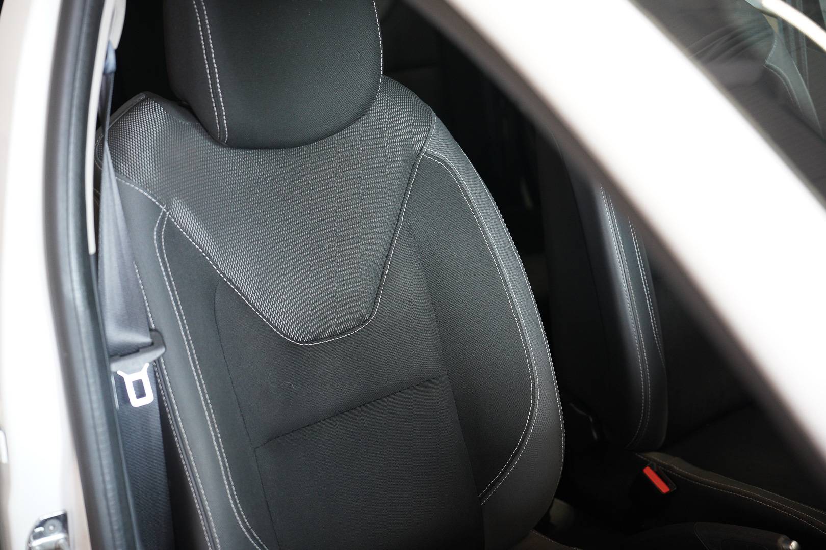 RENAULT Clio - Foto 20