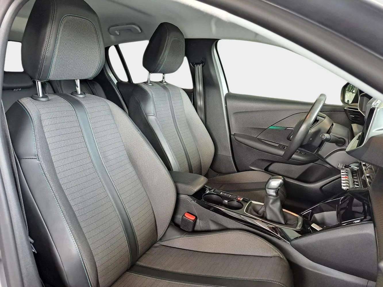 PEUGEOT 208 - Foto 23