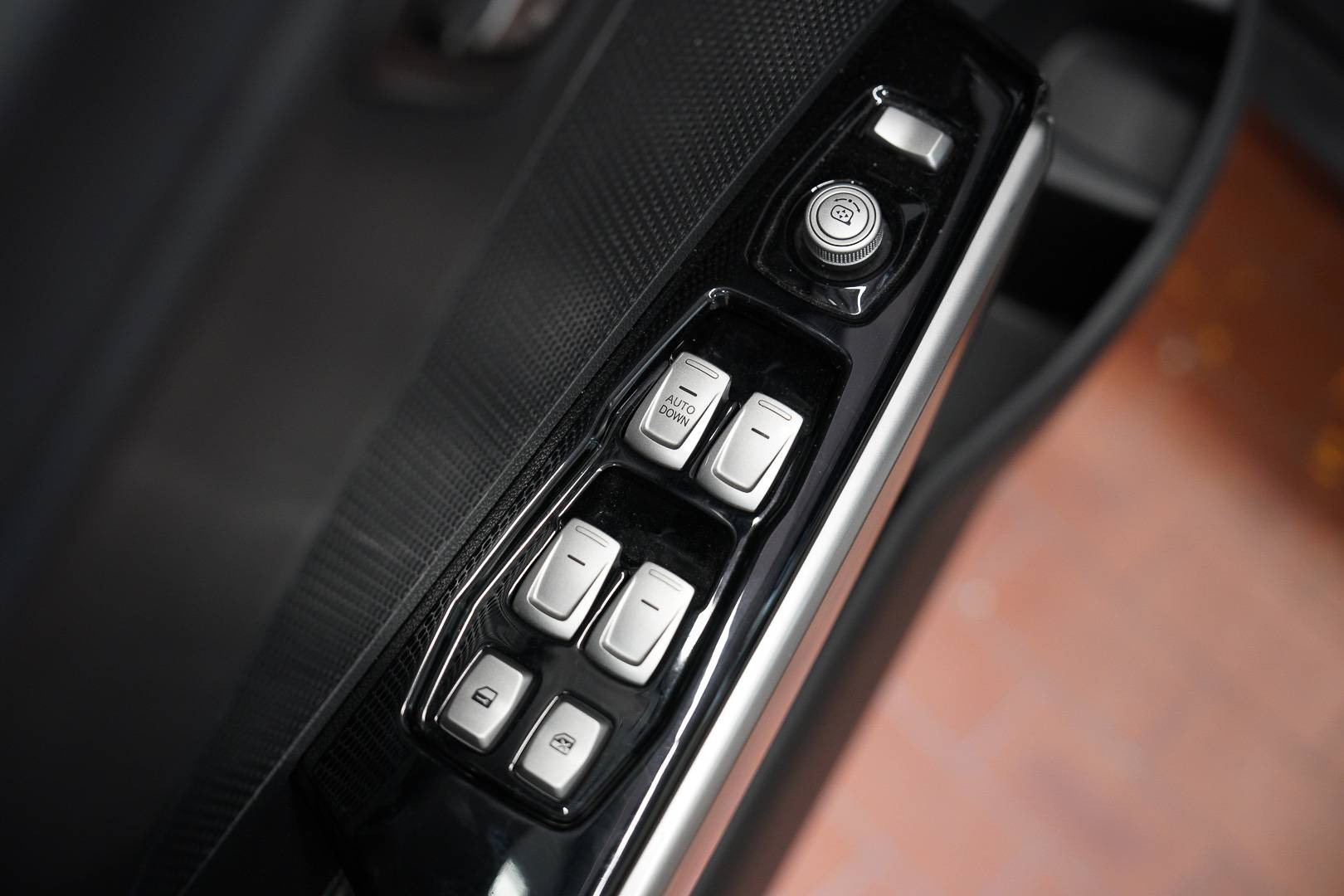 Auto Venduta - SSANGYONG Tivoli Tivoli 1.6 Be Visual Hot 2wd auto usata in pronta consegna - Brandini