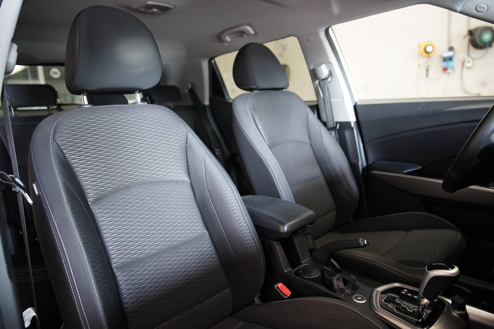 Auto Venduta - SSANGYONG Tivoli Tivoli 1.6 Be Visual Hot 2wd auto usata in pronta consegna - Brandini