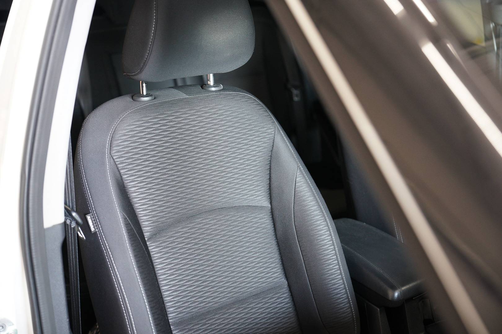 Auto Venduta - SSANGYONG Tivoli Tivoli 1.6 Be Visual Hot 2wd auto usata in pronta consegna - Brandini