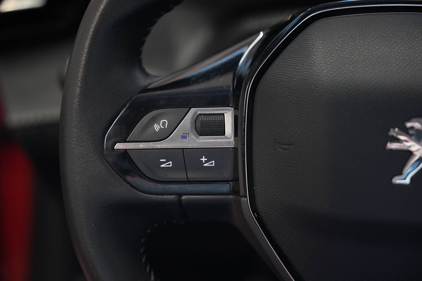 PEUGEOT 208 - Foto 11
