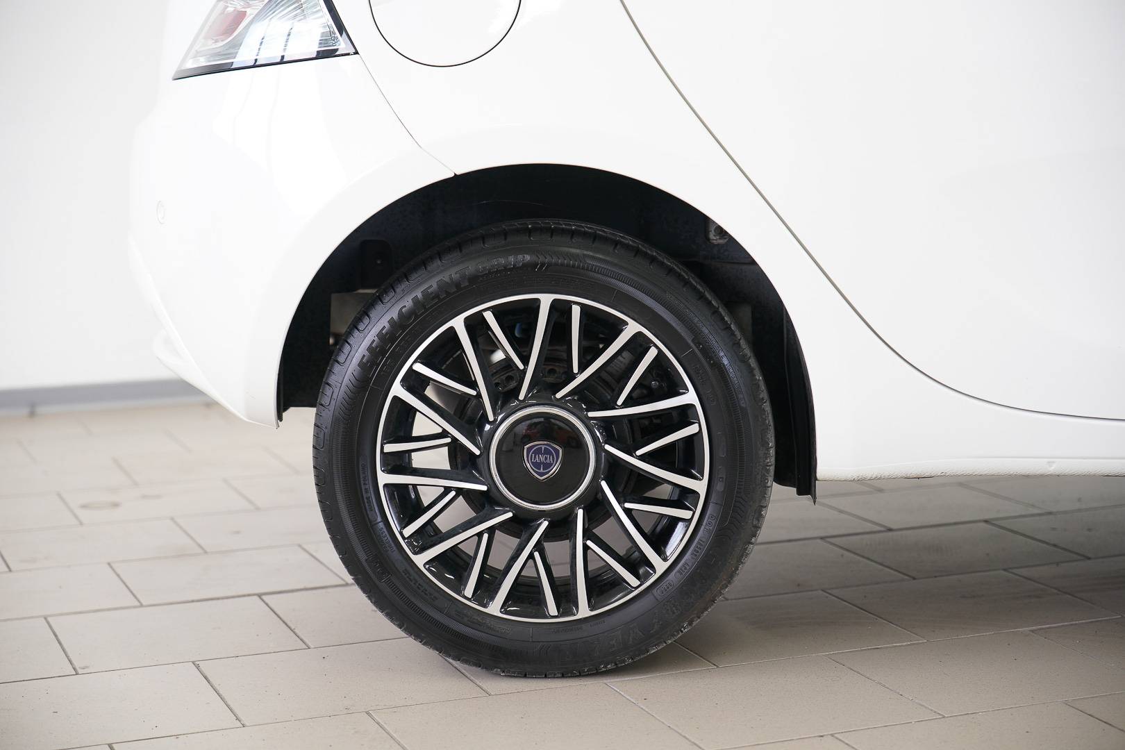 LANCIA Ypsilon - Foto 7