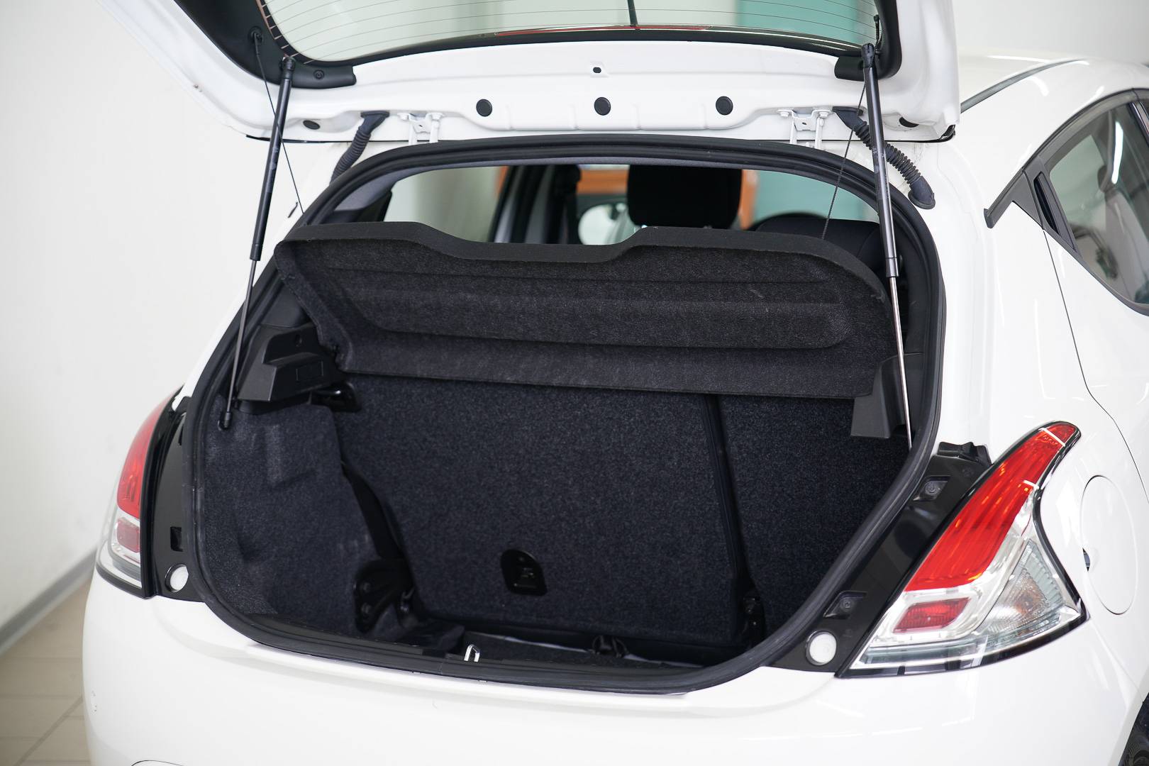 LANCIA Ypsilon - Foto 9