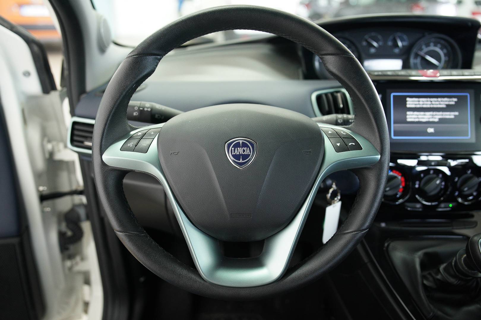 LANCIA Ypsilon - Foto 11