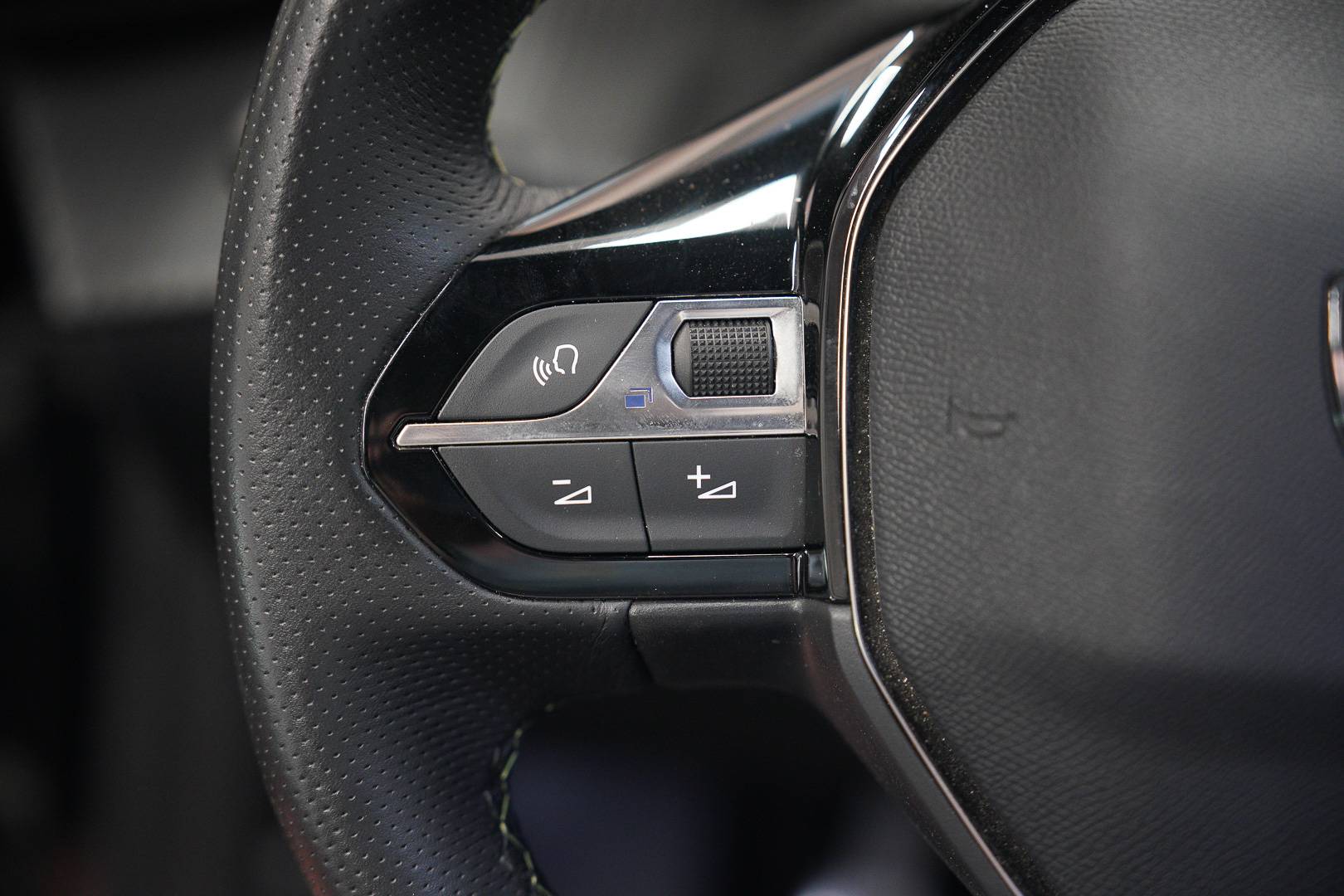 PEUGEOT 208 - Foto 12
